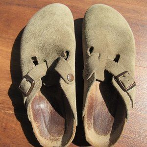 Birkenstock Boston Tan Suede Clogs